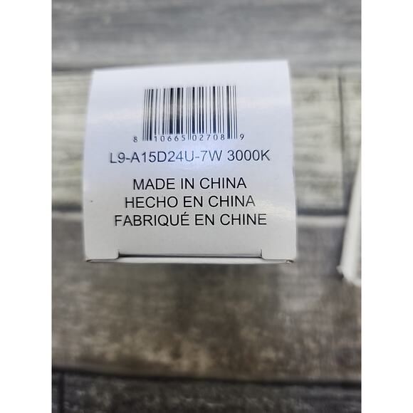 Longstar LED Light Bulb 7W 3000K 600LM 120V 60Hz Warm White Lightbulb Lot of 2 - Picture 12 of 13